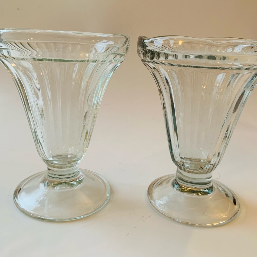 Fluted Ice Cream Sundae Clear Glass Footed Dishes  5" Tall